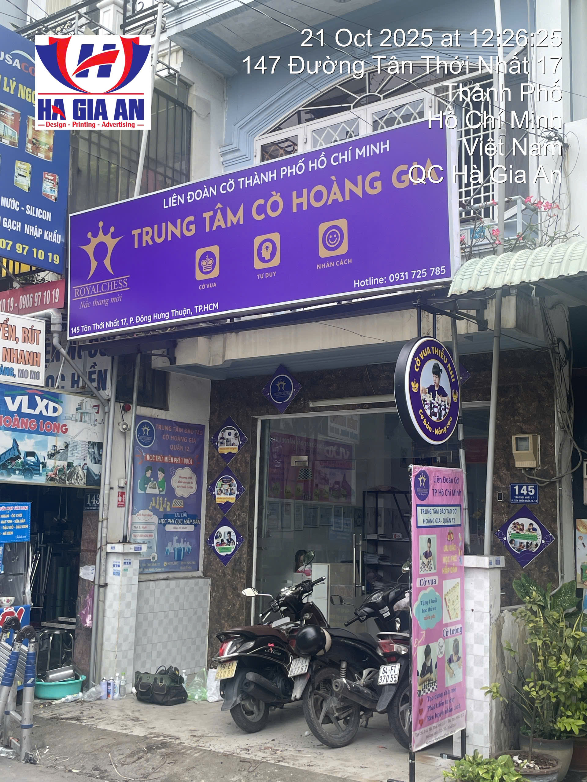 Bảng hiệu bạt không gân xuyên đèn